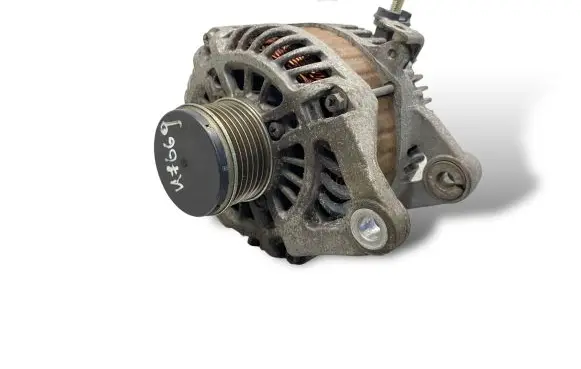 Mazda 3 II Generator/alternator A2TJ0881A