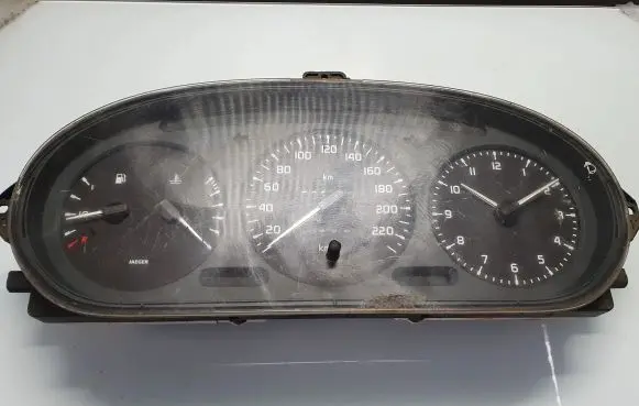 Renault Megane I Speedometer (instrument cluster) 7700839640