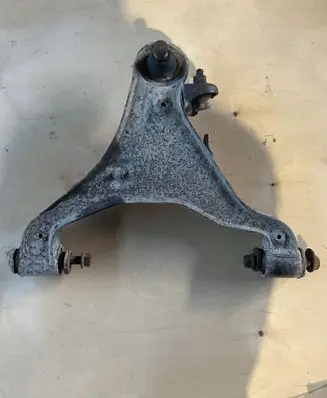 Nissan Pathfinder R51 Front lower control arm/wishbone