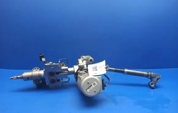 Steering wheel axle set