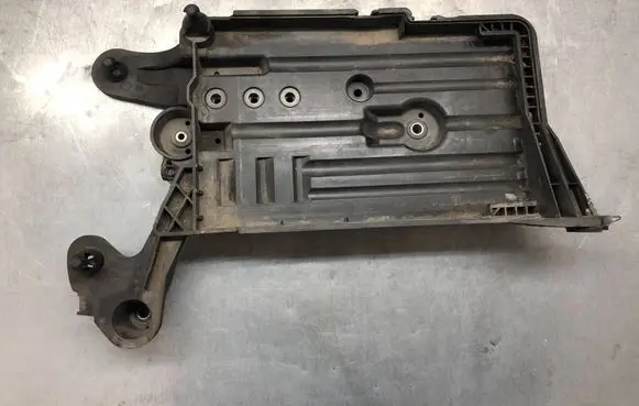 Audi A3 S3 8V Battery tray 5Q0915321H 5Q0915331J