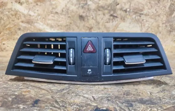 Mercedes-Benz E C207 W207 Dash center air vent grill A2078300054 251922001