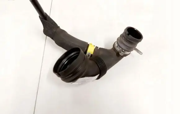 Fiat 500L Air intake hose/pipe