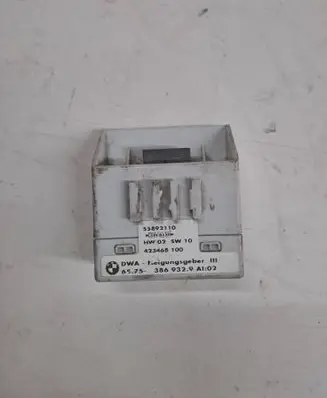 BMW X3 E83 Alarm control unit/module 83869329