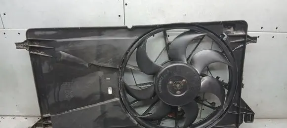 Volvo V50 Electric radiator cooling fan 3136613305