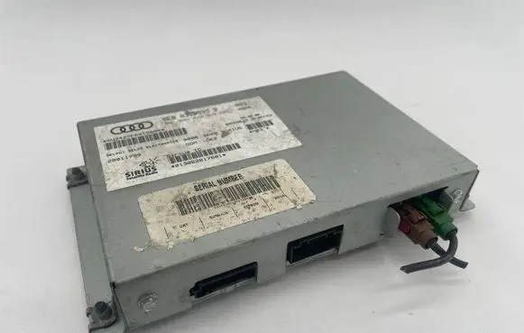 Volkswagen Jetta V Sound amplifier 8E0035593D 1K5035553B