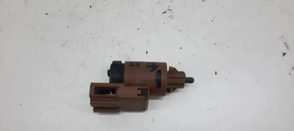 Audi A4 S4 B7 8E 8H Brake pedal sensor switch 3B0945511 19322006 19459