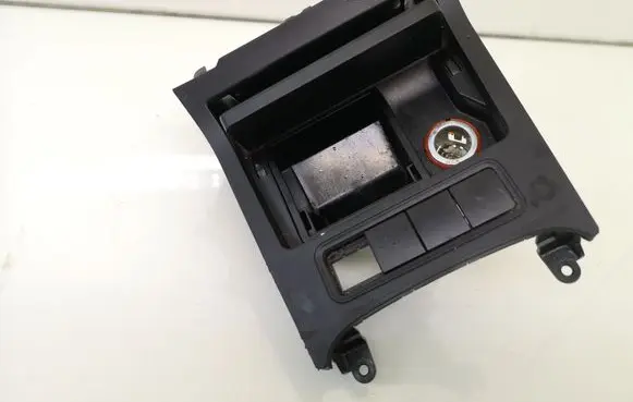 Ashtray (front)