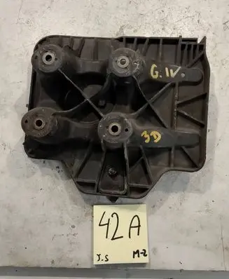 Volkswagen Golf IV Battery box tray 1J0804373E