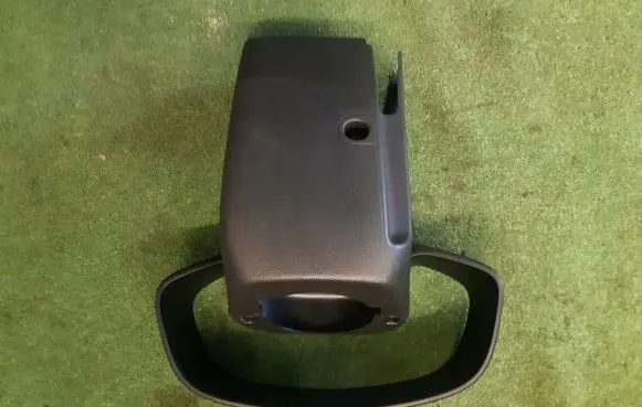 Seat Leon (5F) Steering wheel column trim 5F0858559