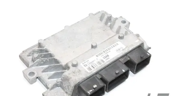Ford Fiesta Engine control unit/module AV2112A650AB S180049011