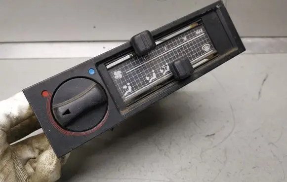Audi 100 200 5000 C3 Climate control unit 443819105