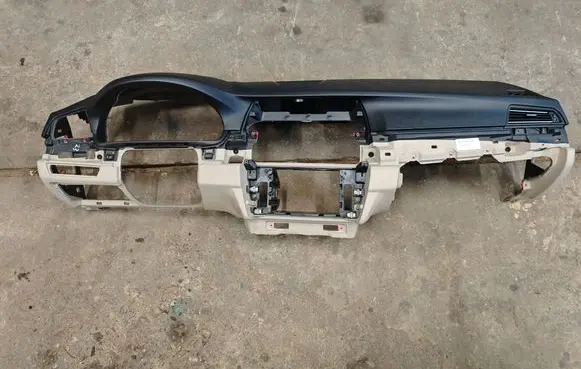 BMW 5 F10 F11 Dashboard 9166657 916665707