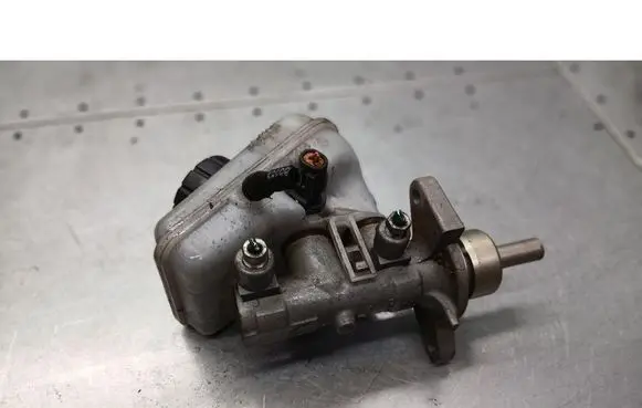 Opel Corsa C Master brake cylinder POMPACORSA