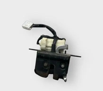 Tailgate/trunk/boot lock/catch/latch