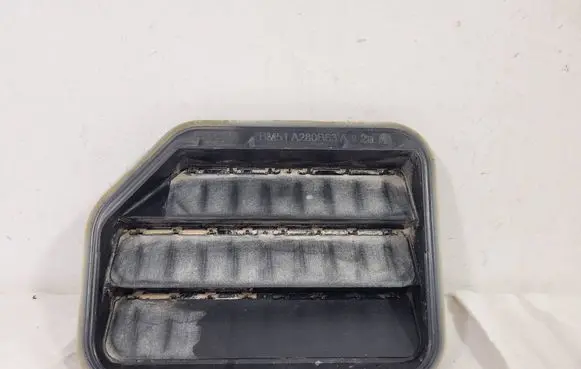 Ford Focus Quarter panel pressure vent BM51A280B63A