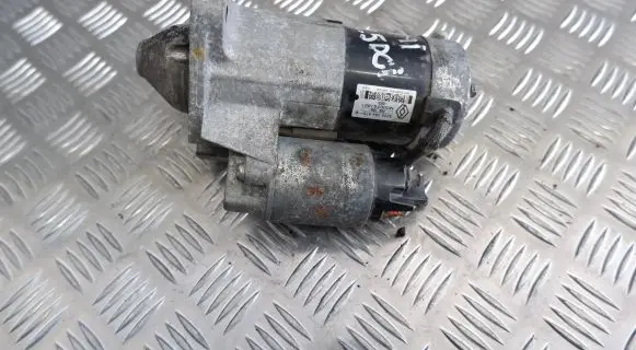 Nissan Qashqai+2 Starter motor 8200584675