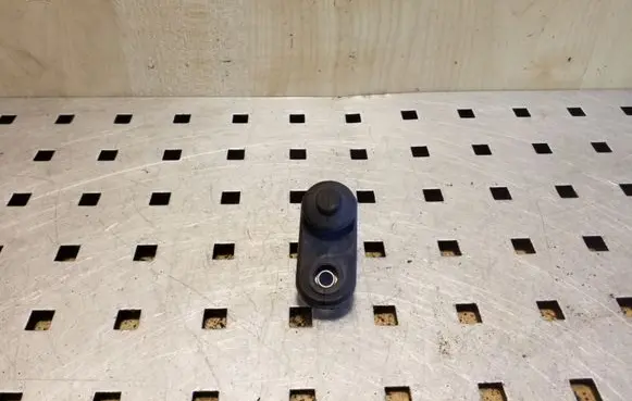 Mitsubishi Space Wagon Front door sensor 