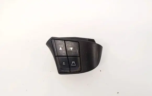 Volvo V50 Steering wheel buttons/switches 30739641