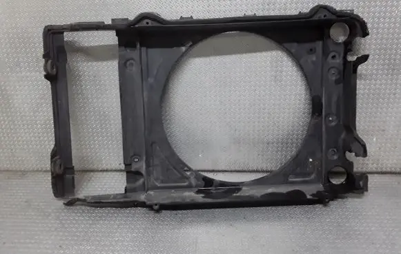 Audi A2 Radiator cooling fan shroud 8Z0121207B