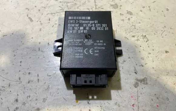 BMW 5 E39 Other control units/modules 61358271351 8371351