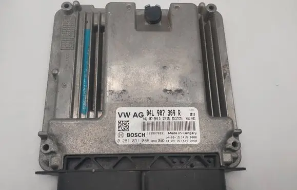 Volkswagen PASSAT B7 Engine control unit/module 04L907309R 04L907309P 0281031066