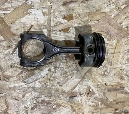 BMW 5 F10 F11 Piston with connecting rod 7843123704 111213676