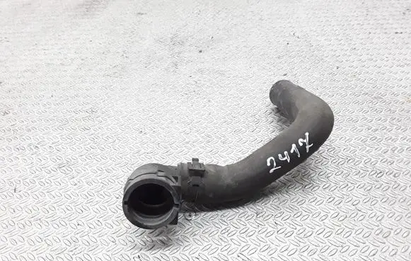 Volkswagen Golf V Engine coolant pipe/hose