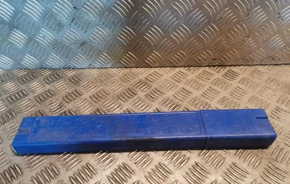 BMW 5 E60 E61 Tool box 1095457