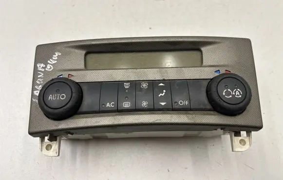 Renault Laguna II Climate control unit 8200371295 HDS22C30 5241221818