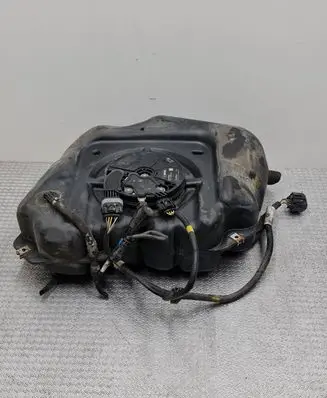 Land Rover Range Rover Evoque L538 AdBlue liquid reservoir GJ325J228A
