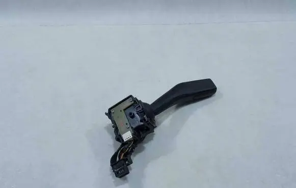 Volkswagen Golf V Indicator stalk 1K0953513 47794