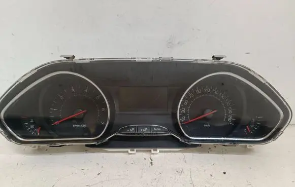 Peugeot 208 Speedometer (instrument cluster) 9673777580 E137SWLL0750 E137HWF2