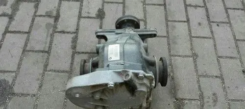 BMW 5 E60 E61 Rear differential/diff mount bracket 7560882