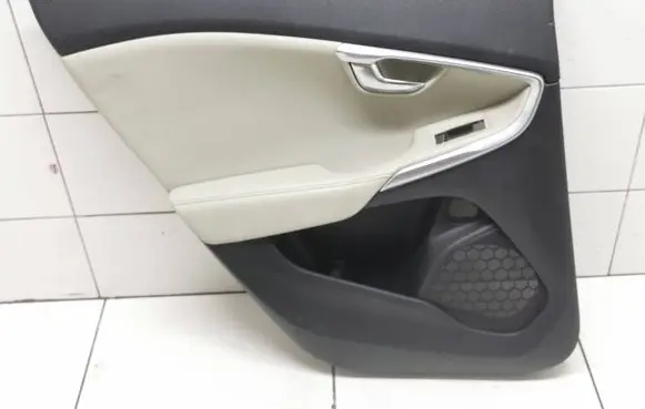 Rear door card panel trim