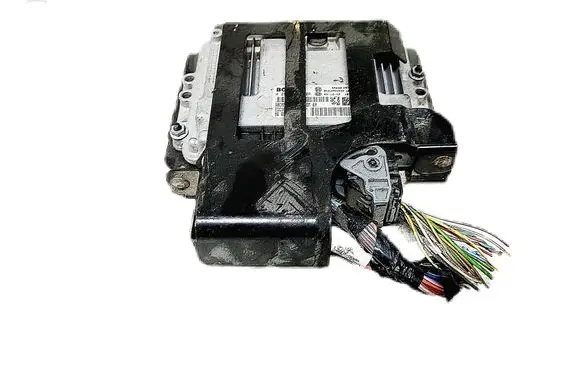 Citroen C4 I Engine control unit/module 9665674480