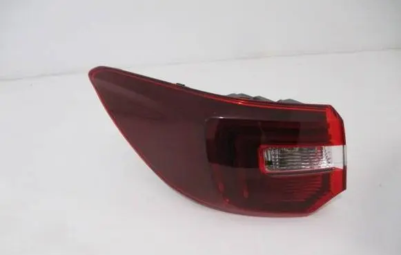 Opel Grandland X Rear/tail lights YP00098380 81660101