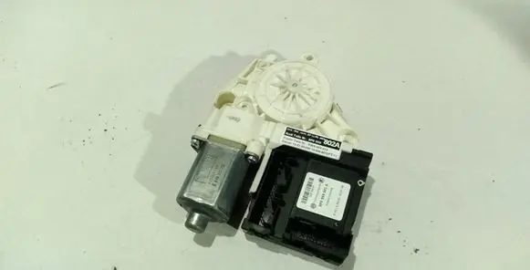 Audi A3 S3 8P Front door window regulator motor 8P0959802A S006060014 0130822205