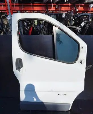 Nissan Primastar Front door