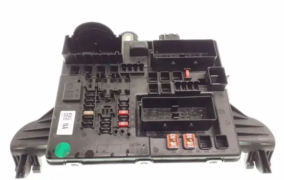 Opel Insignia A Fuse module 1327731705 13277317
