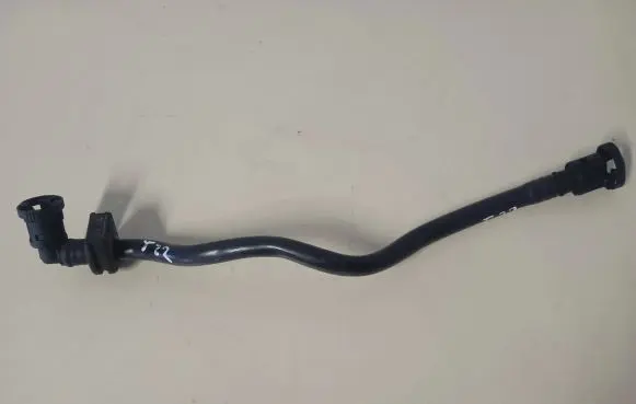 BMW 4 F36 Gran coupe Vacuum line/pipe/hose 8600882