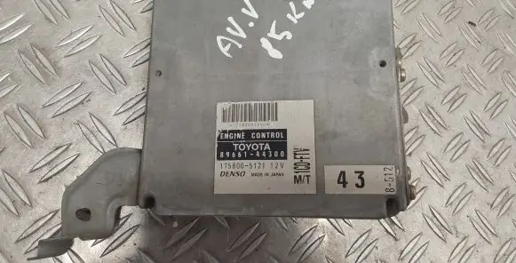 Toyota Avensis Verso Engine control unit/module 8966144300