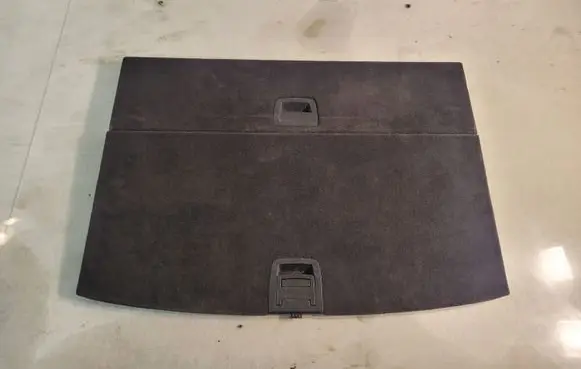Trunk/boot floor carpet liner
