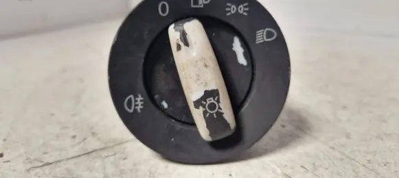 Volkswagen Touran I Light switch 1k0941431