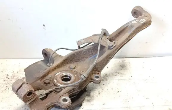Nissan Navara D40 Front wheel hub spindle knuckle