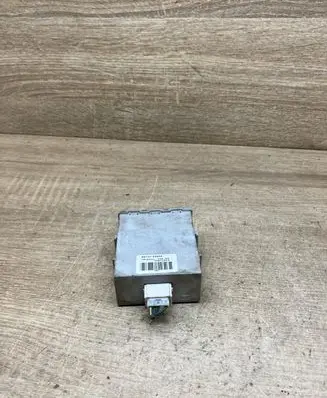 Toyota Corolla E120 E130 Door central lock control unit/module 8974102050 73671812