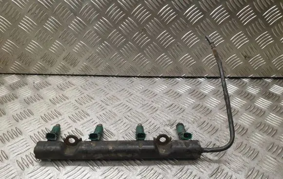 Toyota Prius (NHW20) Fuel main line pipe