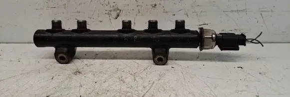 Peugeot 5008 Fuel injector supply line/pipe 