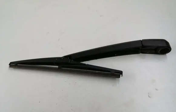 Hyundai Kona I Rear wiper blade arm