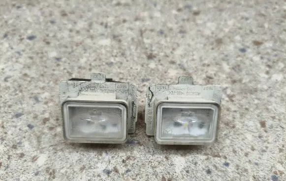 Mercedes-Benz C W205 Number plate light A0999067000